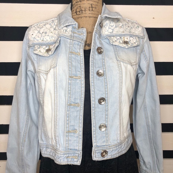 Justice Jean Jacket with Lace - Picture 2 of 4